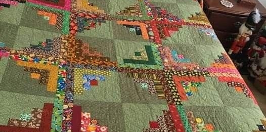 Strips & Strings Log Cabin Quilt